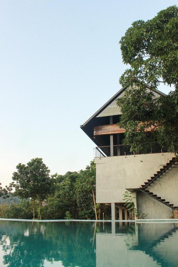 Hotel Ahas Gawwa Padukka Exterior foto